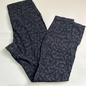 Lululemon Align Leggings 25 inches - Size 6!